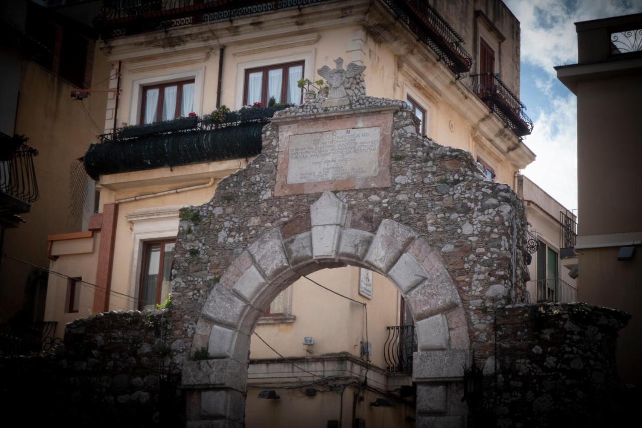 Bed And Breakfast Josepha Taormina Exterior foto